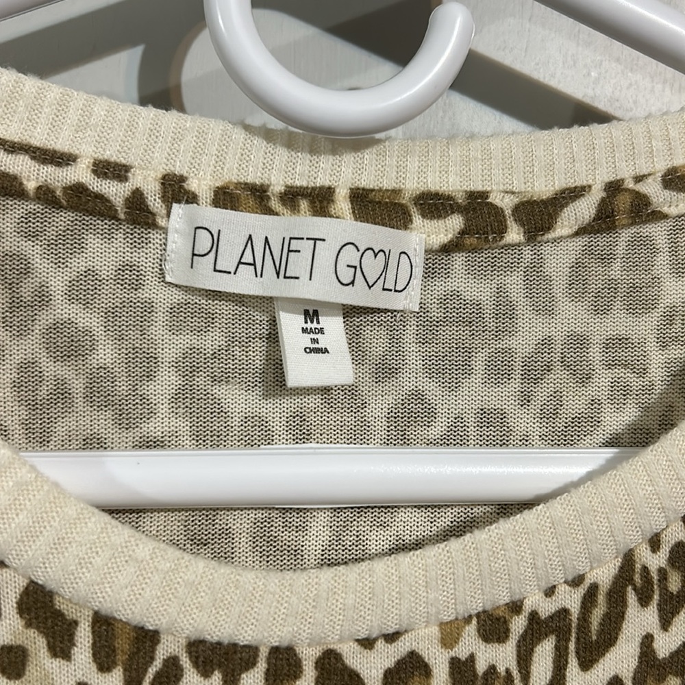 Planet Gold View 2